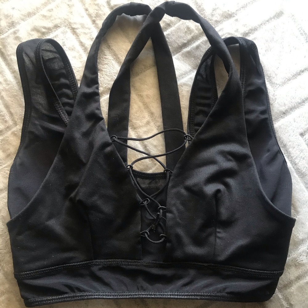 Black Sports-bra Forever 21
